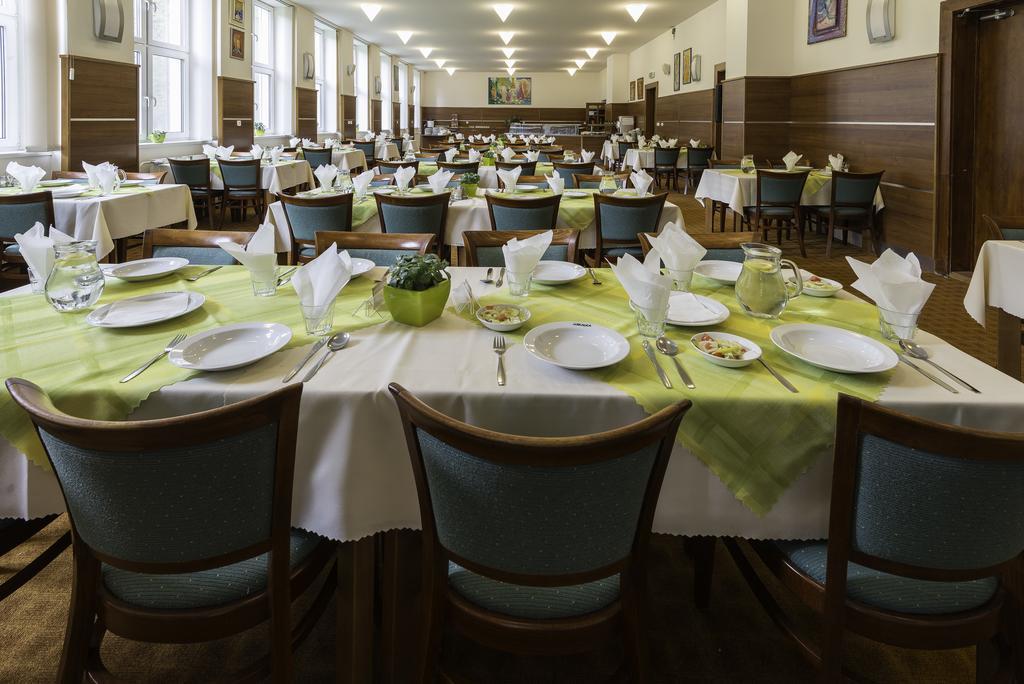 Hotel Skalka Rajecfürdő Kültér fotó